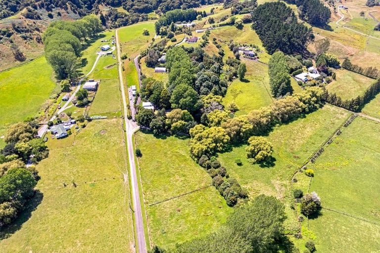 Photo of property in 513a Taneatua Road, Taneatua, Whakatane, 3191