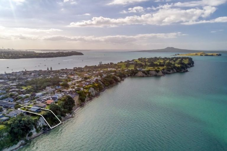 Photo of property in 98 Clovelly Road, Bucklands Beach, Auckland, 2012