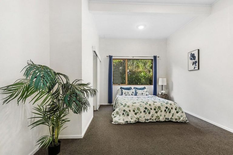 Photo of property in 11 The Anchorage, Whitby, Porirua, 5024