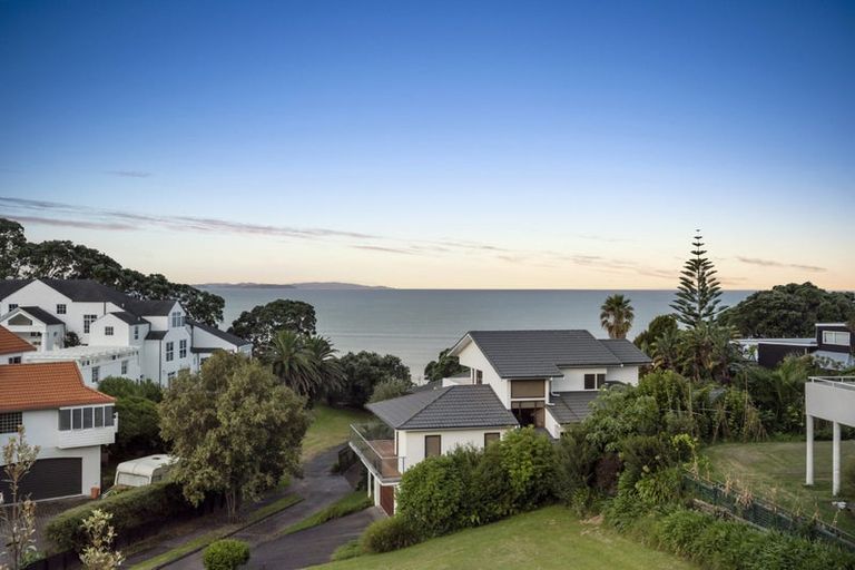 Photo of property in 32 Whale Cove, Stanmore Bay, Whangaparaoa, 0932