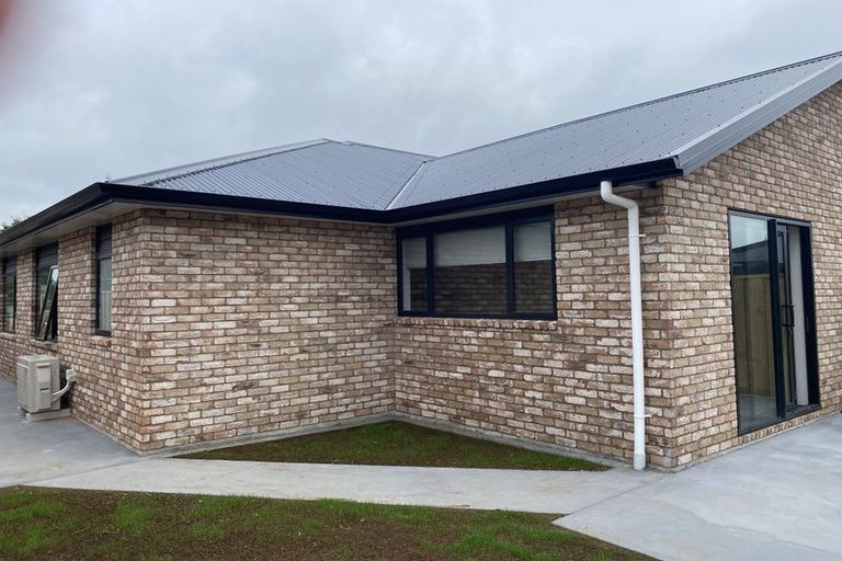 Photo of property in 2/84 Endeavour Avenue, Flagstaff, Hamilton, 3210