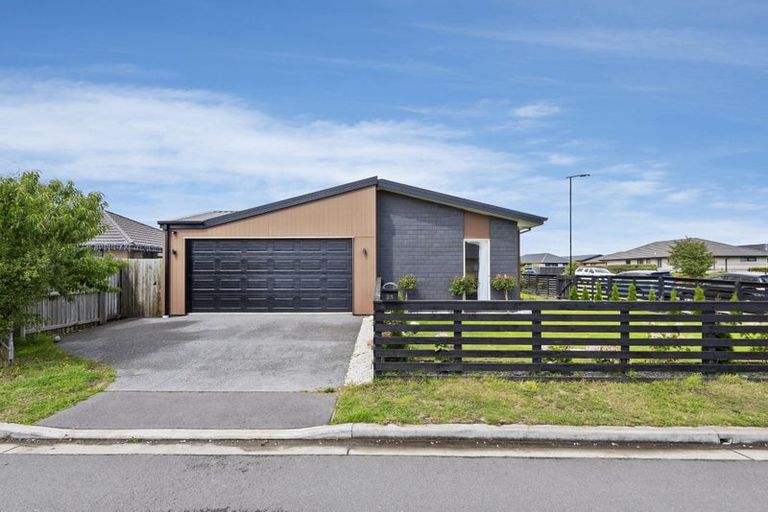 Photo of property in 25 Arabella Crescent, Yaldhurst, Christchurch, 8042