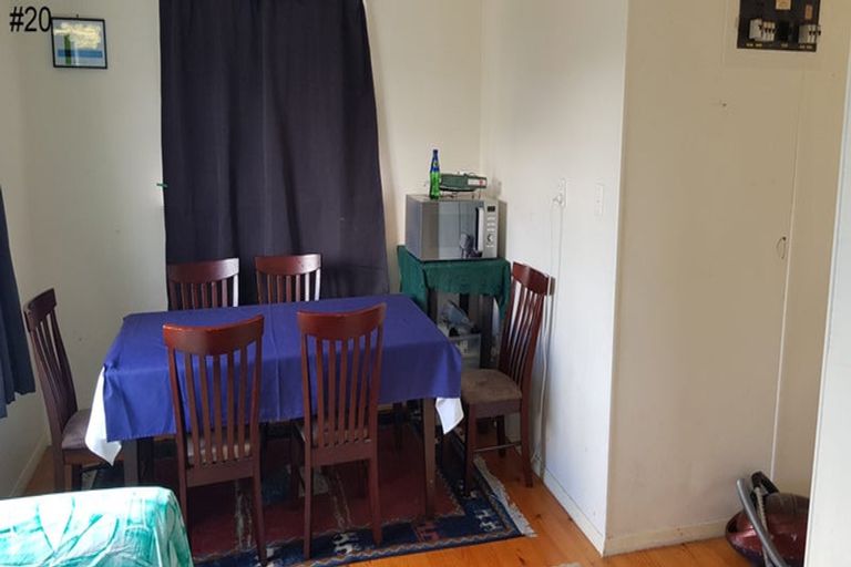 Photo of property in 20-22 Sievers Grove, Cannons Creek, Porirua, 5024