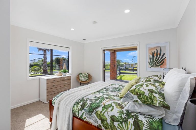 Photo of property in 28 Island View Drive, Gulf Harbour, Whangaparaoa, 0930