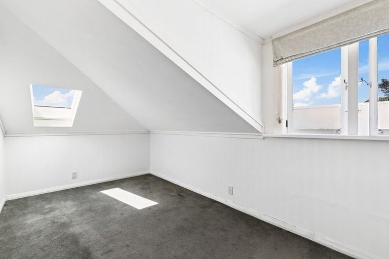 Photo of property in 5 Mckenzie Terrace, Te Aro, Wellington, 6011