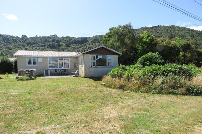 Photo of property in 8 Walsh Street, Reefton, 7830