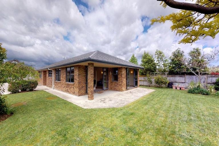Photo of property in 16 Masefield Terrace, Kelvin Grove, Palmerston North, 4414