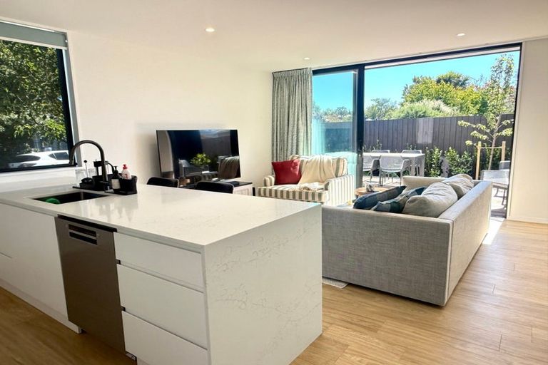 Photo of property in 1/18 Cornwall Street, St Albans, Christchurch, 8014