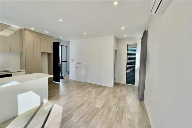 Photo of property in 14a Andrew Road, Howick, Auckland, 2010