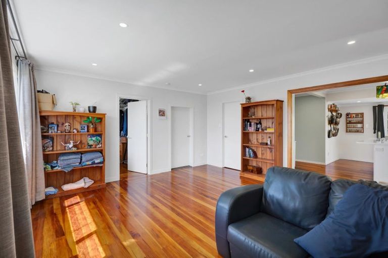 Photo of property in 12 Standish Street, Westown, New Plymouth, 4310