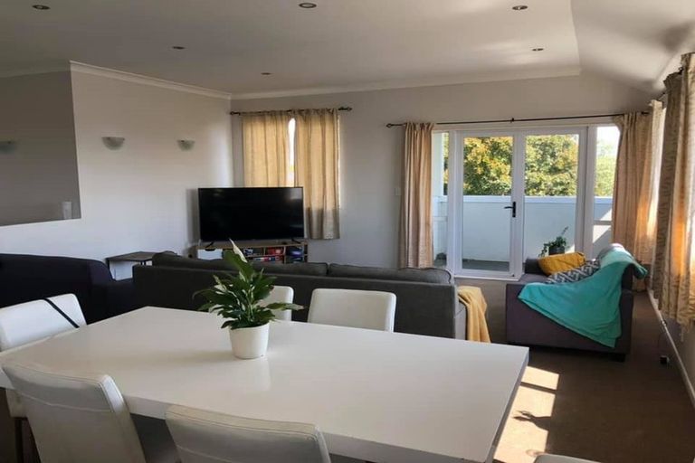 Photo of property in 13 Rewa Road, Three Kings, Auckland, 1024