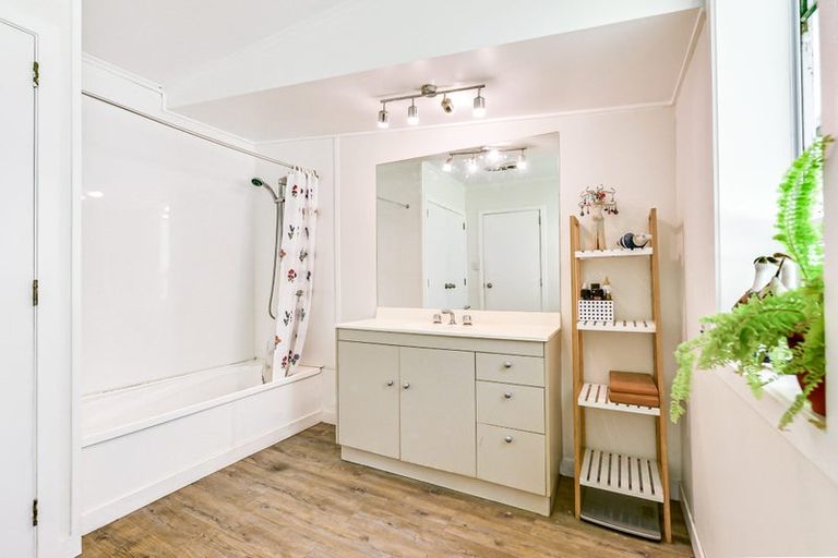 Photo of property in 11 Dunning Road, Karapiro, Cambridge, 3496