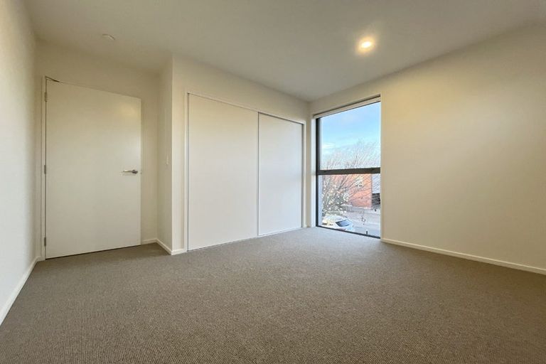 Photo of property in 2/45 Champion Street, Edgeware, Christchurch, 8013