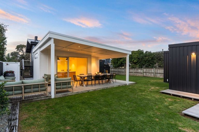 Photo of property in 105 Blane Place, Whangamata, 3620