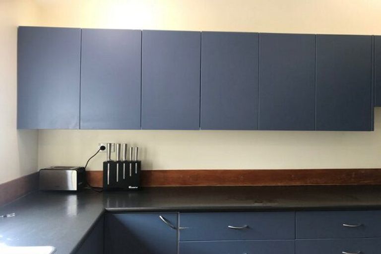 Photo of property in 8 Hall Avenue, Newtown, Wellington, 6021