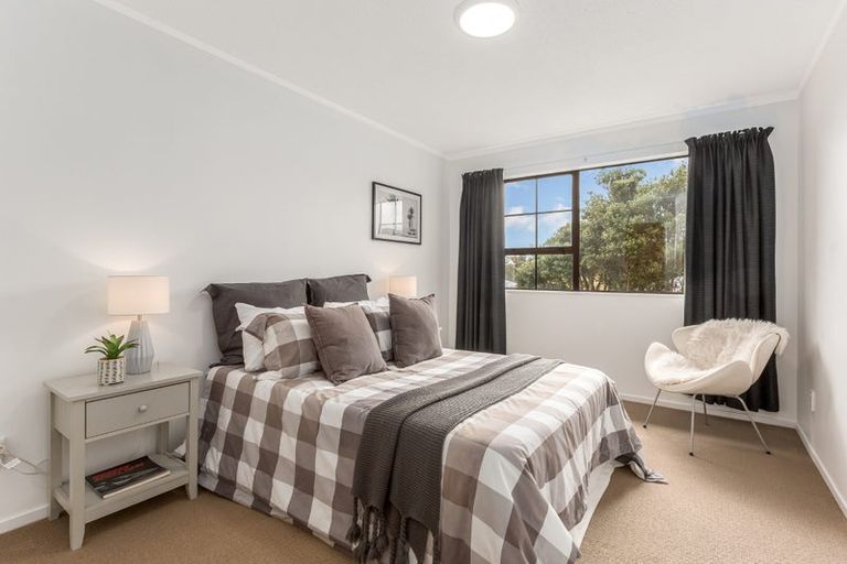 Photo of property in 2 James Cook Drive, Whitby, Porirua, 5024