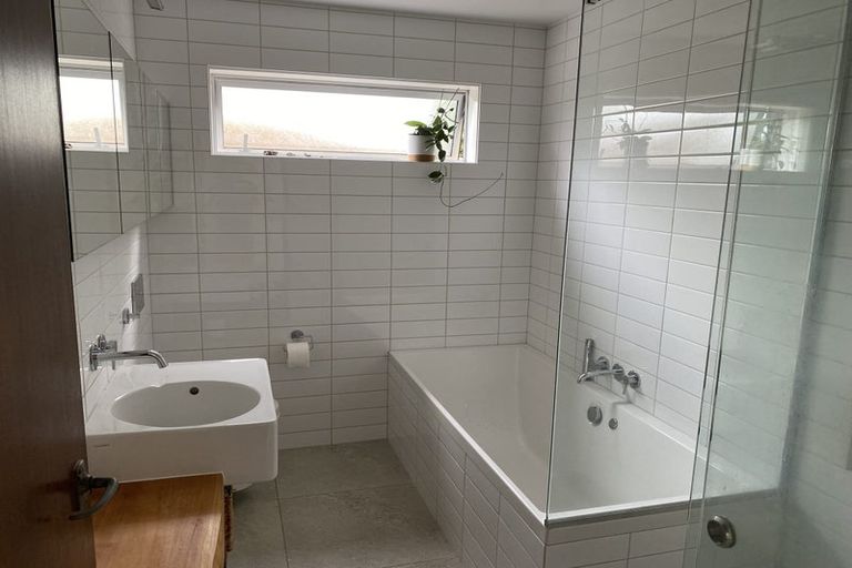 Photo of property in 48 Forest Road, Raumati South, Paraparaumu, 5032