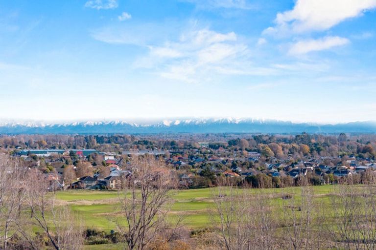 Photo of property in 128 Lake Terrace Road, Burwood, Christchurch, 8061