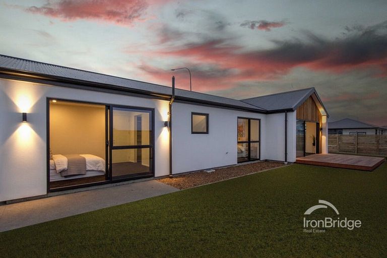 Photo of property in 40 Chambers Avenue, Woodend, 7691