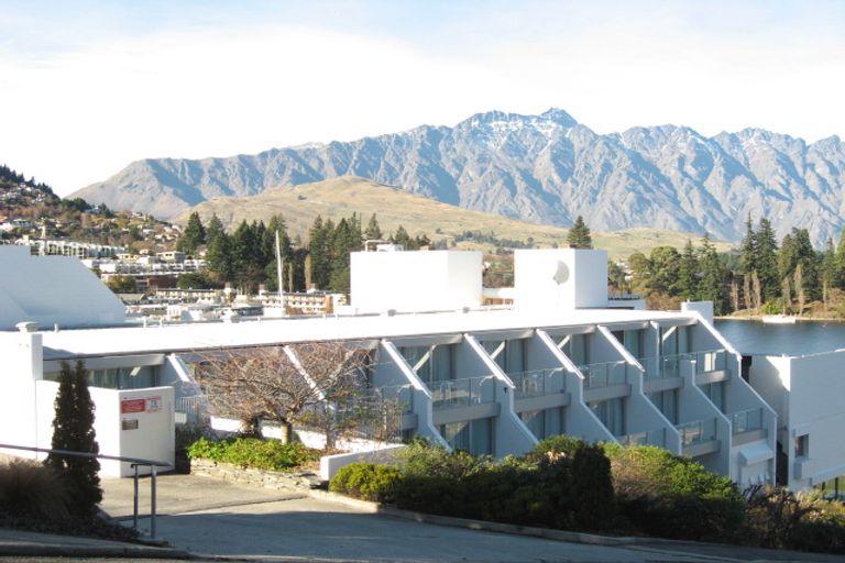 Photo of property in Lake Street Apartments, 5/10 Lake Street, Queenstown, 9300