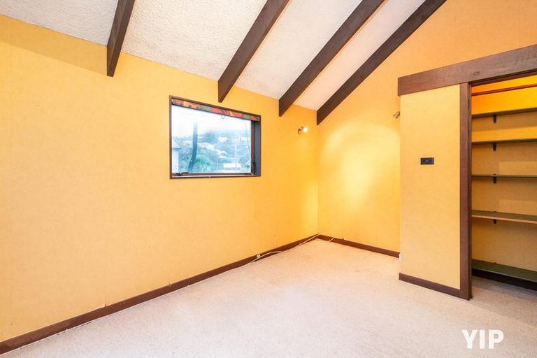 Photo of property in 1 Kim Street, Khandallah, Wellington, 6035