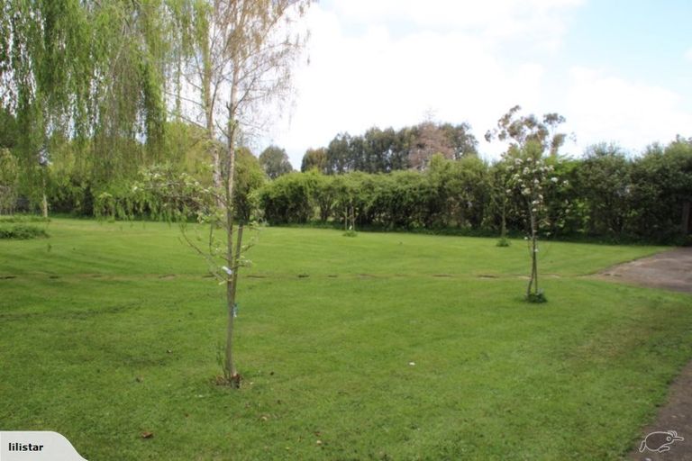 Photo of property in 141 Kawiu Road, Levin, 5510