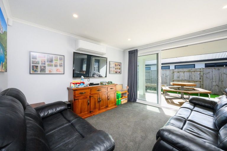 Photo of property in 6 Monarch Drive, Ashhurst, 4810