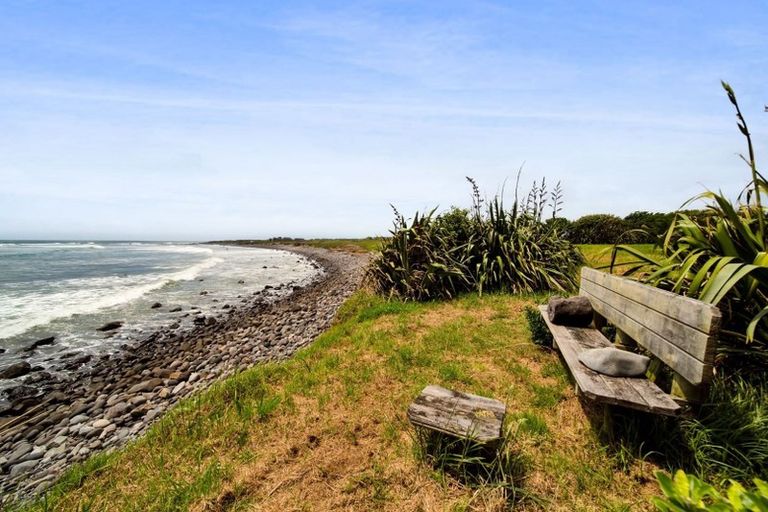 Photo of property in 317 Porikapa Road, Warea, New Plymouth, 4381