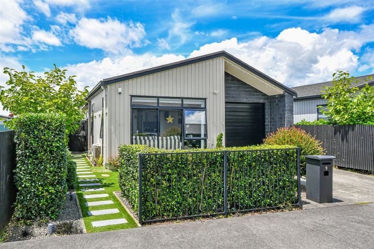 Photo of property in 9 Vigour Lane, Papakura, 2110