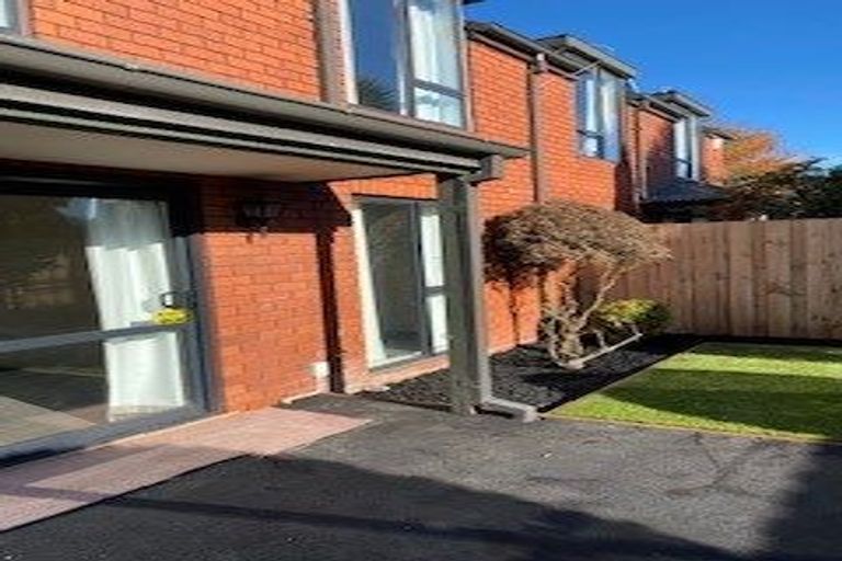 Photo of property in 238a Edgeware Road, Edgeware, Christchurch, 8013