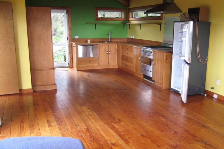 Photo of property in 300 Hurford Road, Hurford, New Plymouth, 4374