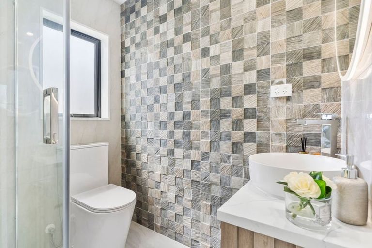 Photo of property in 3/156 Coxhead Road, Wattle Downs, Auckland, 2103