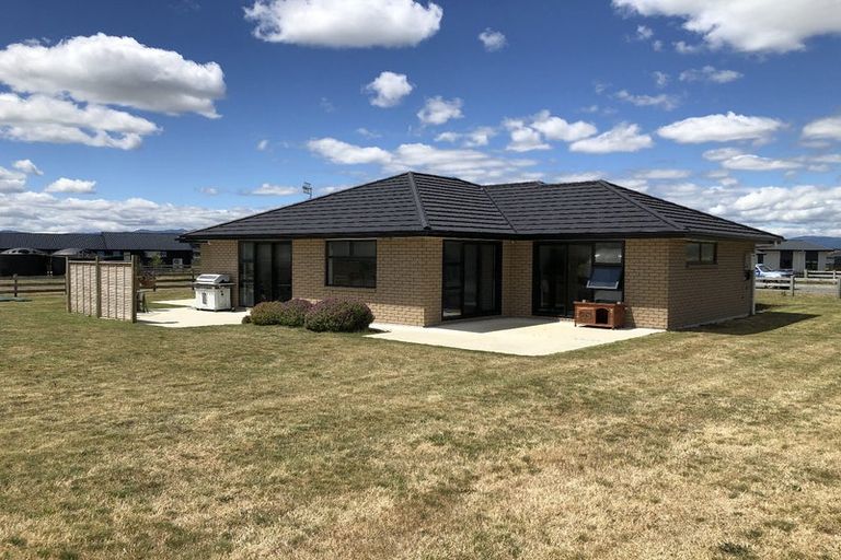Photo of property in 5 Roma Way, Waitarere, 5510