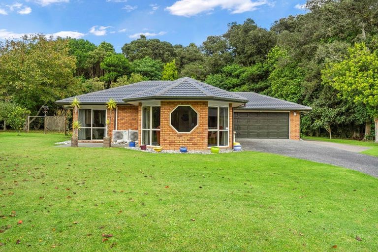 Photo of property in 13 Beverley Crescent, Maungatapere, Whangarei, 0179