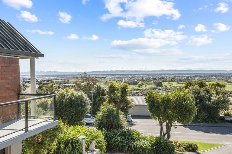 Photo of property in 9 Petworth Place, Westmorland, Christchurch, 8025