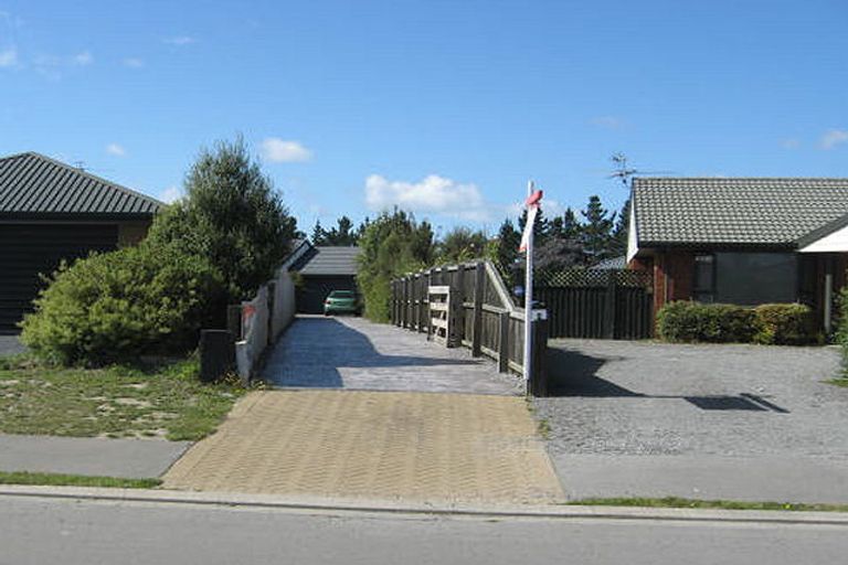 Photo of property in 5 Durrell Way, Rolleston, 7614