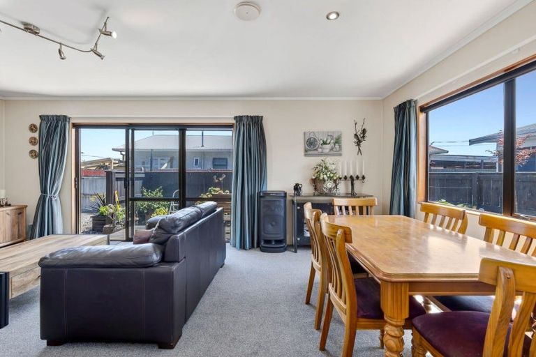 Photo of property in 2/22 Parkers Road, Tahunanui, Nelson, 7011