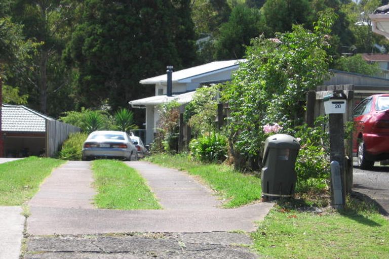 Photo of property in 20 La Rosa Street, Green Bay, Auckland, 0604