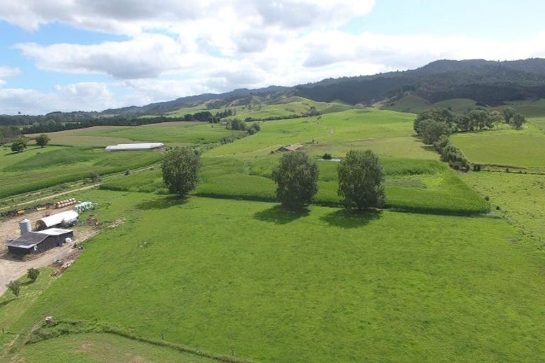 Photo of property in 1337 East Coast Road, Whakatiwai, Pokeno, 2473