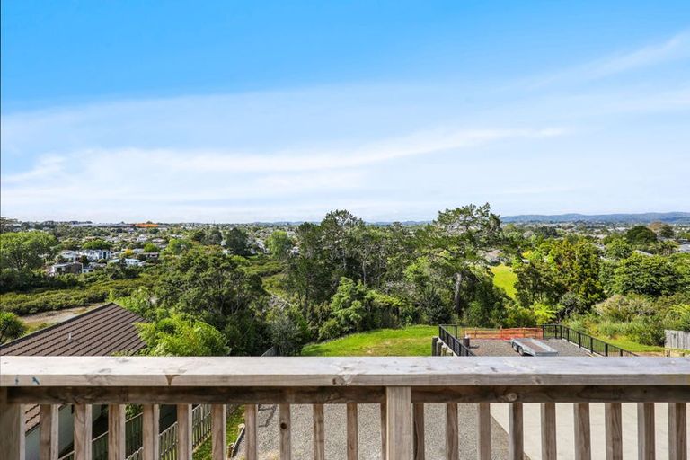 Photo of property in 54 Chorley Avenue, Massey, Auckland, 0614