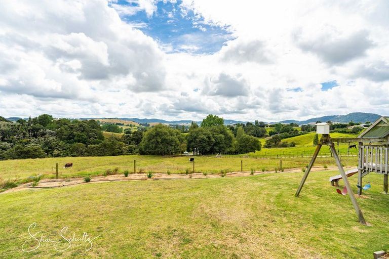 Photo of property in 20 Matai Drive, Maungaturoto, 0520