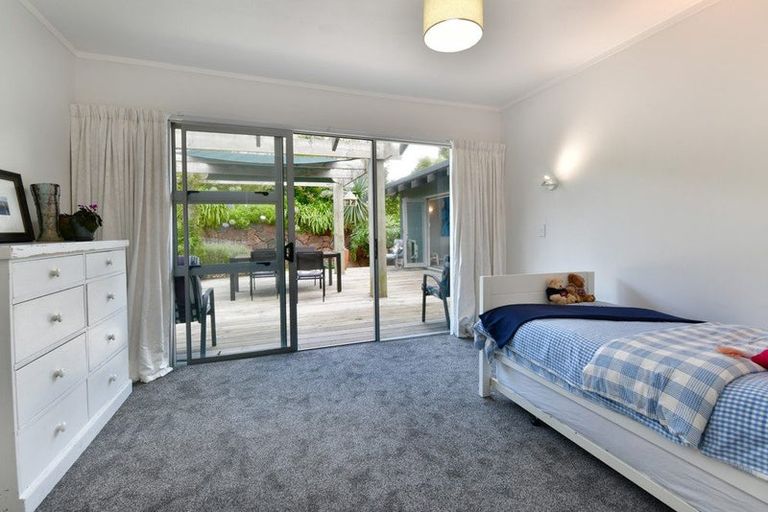 Photo of property in 4 Claude Road, Stanmore Bay, Whangaparaoa, 0932