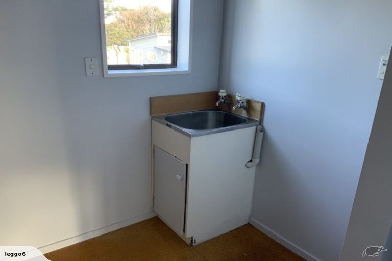 Photo of property in 132 Karewa Parade, Papamoa Beach, Papamoa, 3118