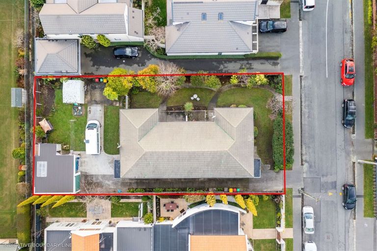Photo of property in 22 Makora Street, Fendalton, Christchurch, 8041