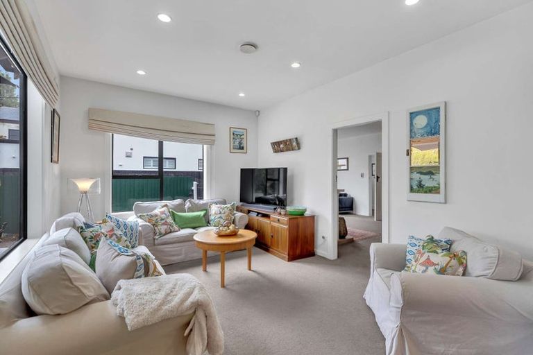 Photo of property in 14 Tui Street, Fendalton, Christchurch, 8041