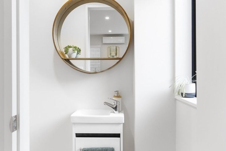 Photo of property in 26 Kearns Drive, Hobsonville, Auckland, 0616