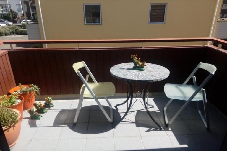 Photo of property in Marrakech Cafe, 14/305 Evans Bay Parade, Hataitai, Wellington, 6021