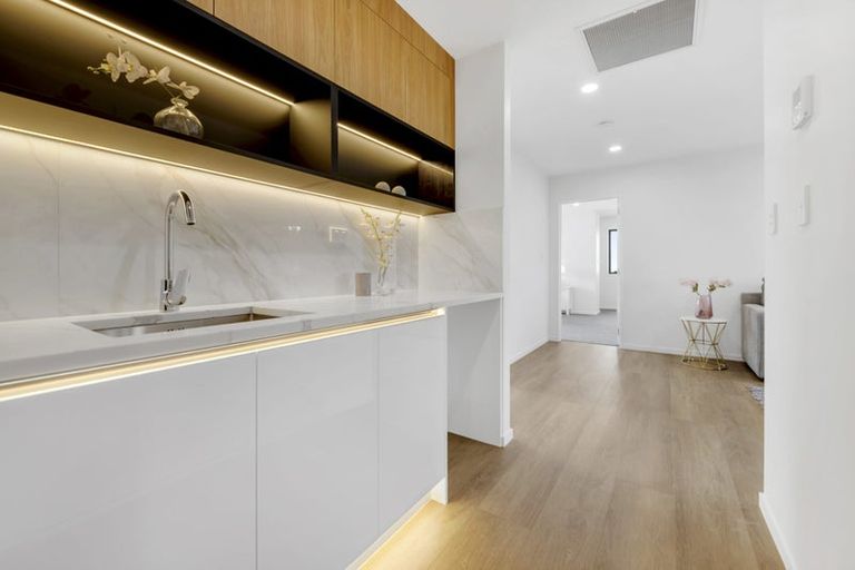 Photo of property in 5 Kakau Lane, Flat Bush, 2019