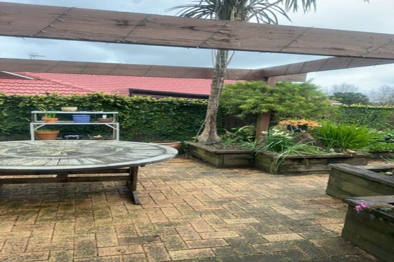 Photo of property in 34 Orangewood Drive, Northpark, Auckland, 2013