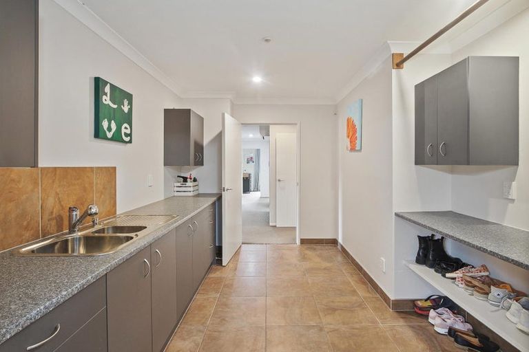 Photo of property in 5 Goble Road, Clarks Beach, Pukekohe, 2679